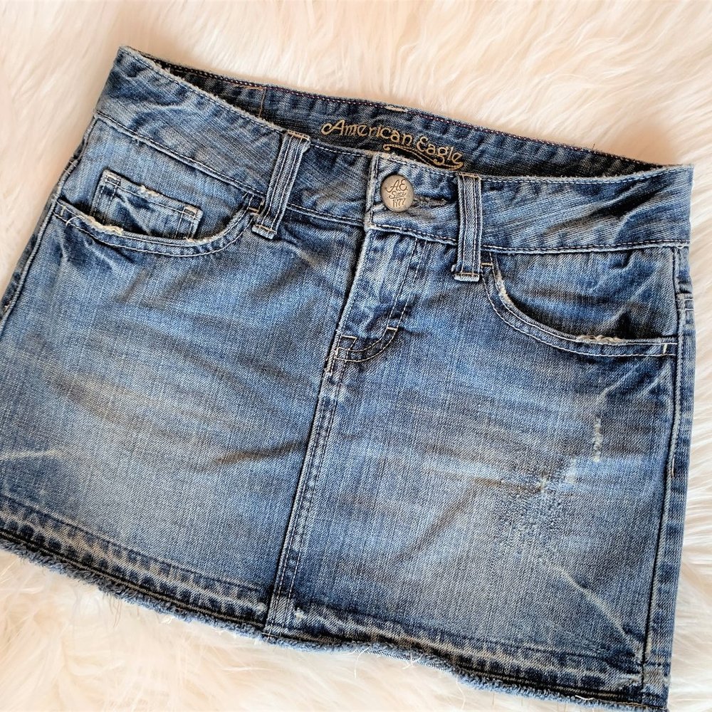 American Eagle Denim Distressed Skirt